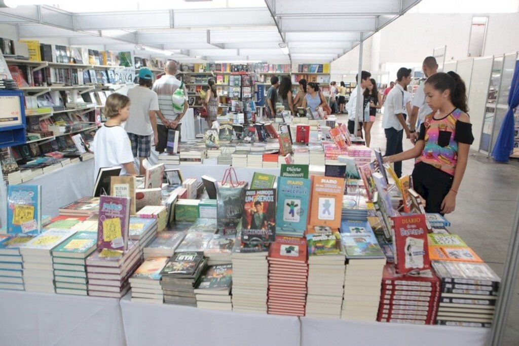 Confira as principais atrações da Feira do Livro de Joinville 2021