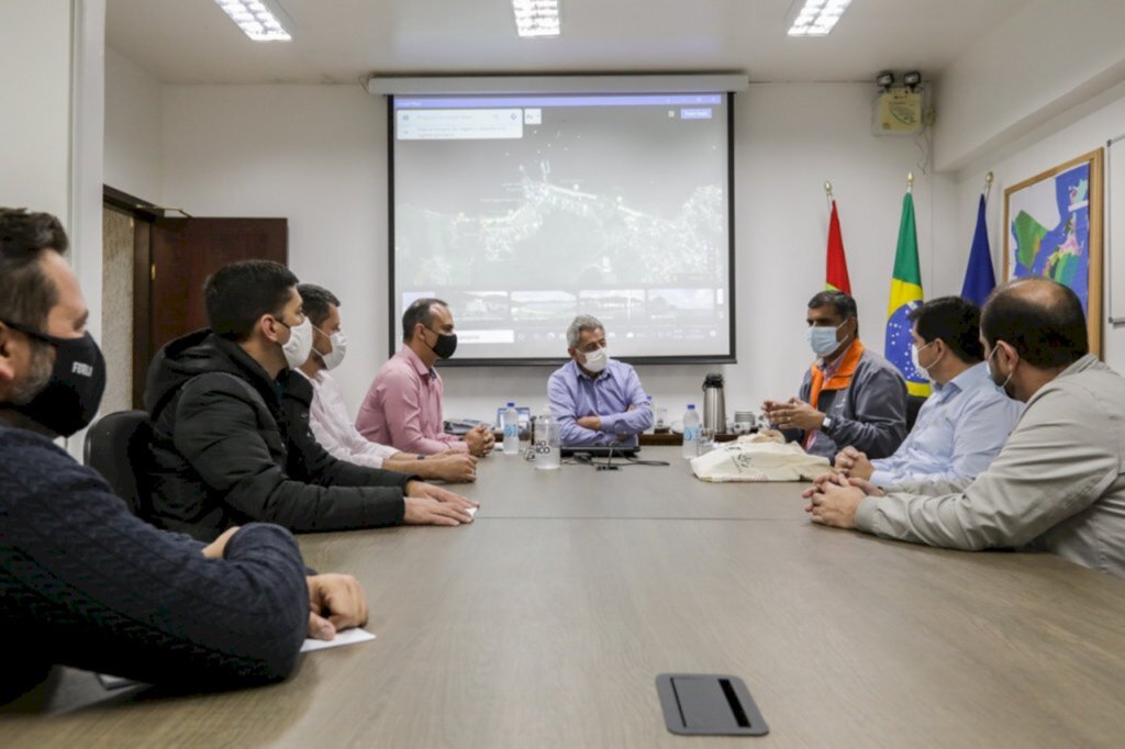 Vice-presidente da ArcelorMittal faz visita Institucional a prefeitura