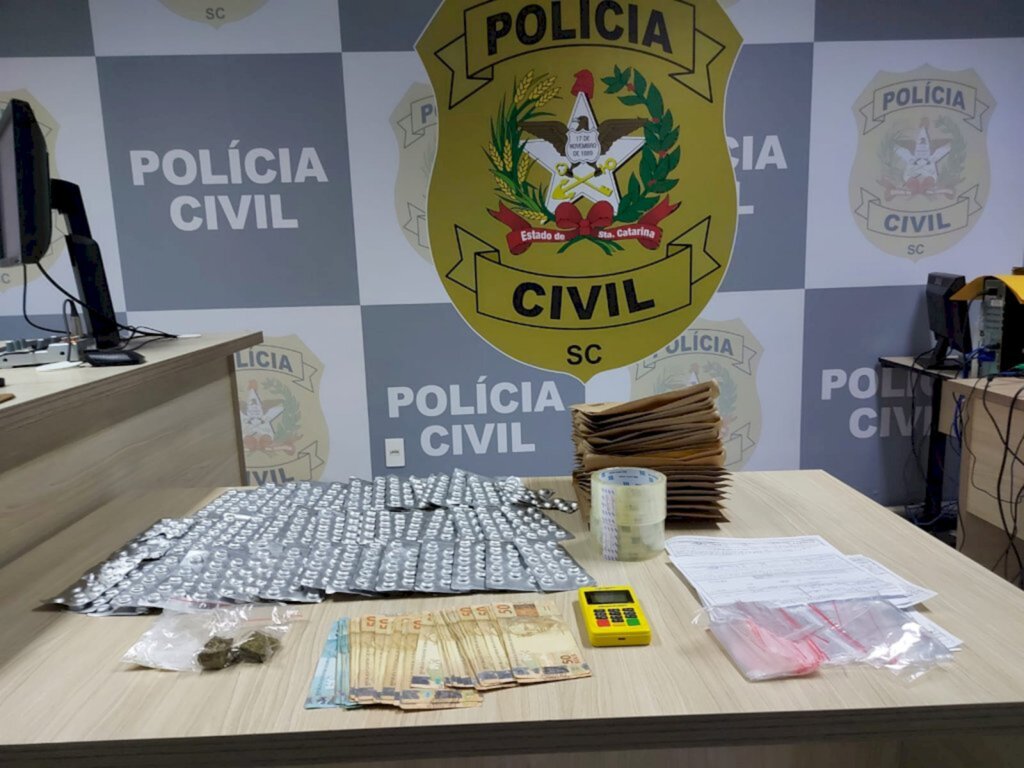 Polícia Civil apreende medicamentos abortivos e faz prisões em Massaranduba e Joinville