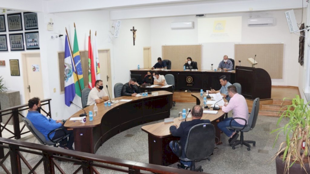 Vereadores de SFS fazem homenagens a profissionais de enfermagem