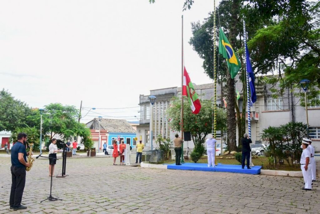 Entrega de obras e recursos para a saúde marcam as comemorações dos 174 anos de SFS