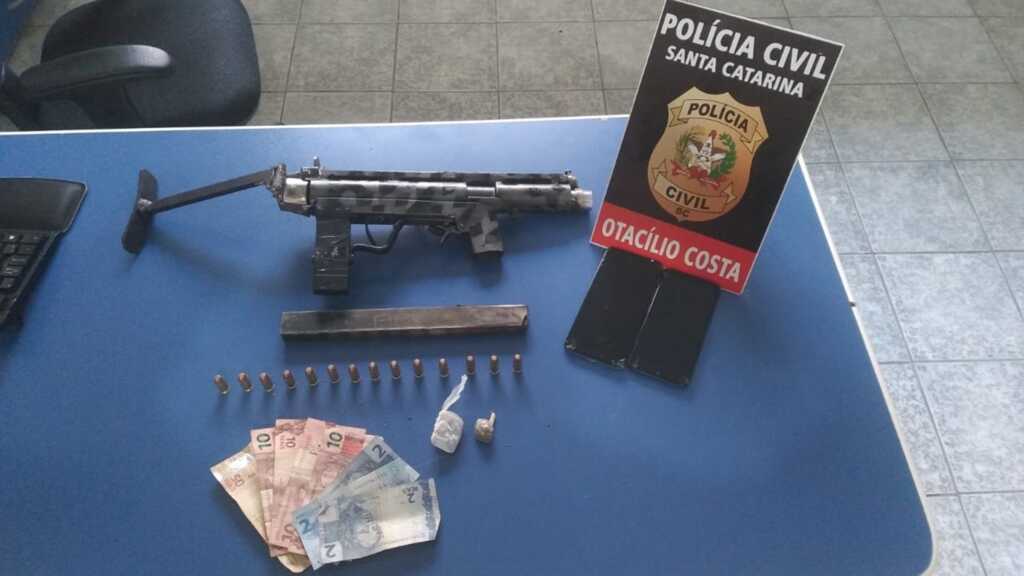 Policia Civil prende armamento pesado em Otacílio Costa