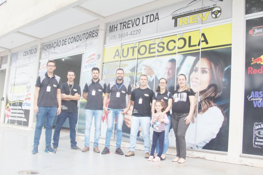 Autoescola Trevo soma três anos de serviços