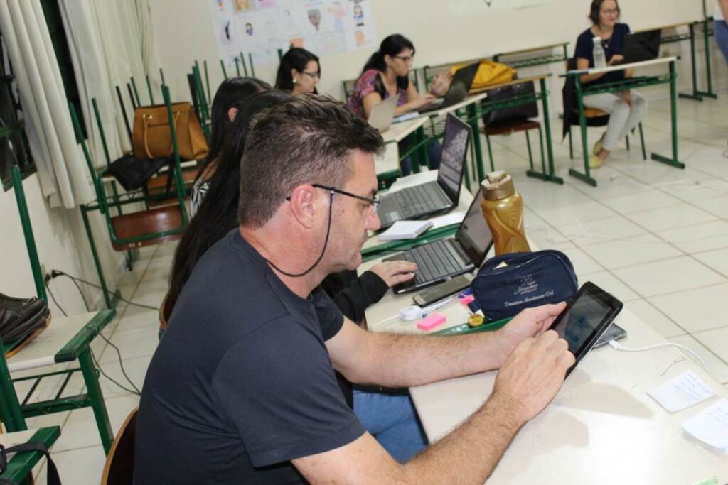 Uso de Recursos Digitais como Ferramentas Educacionais