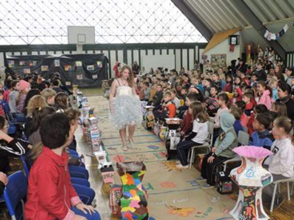 Fashion Show foi promovido no CE Mundo Infantil