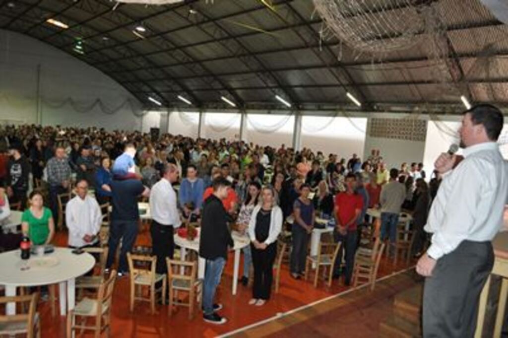 Igreja evangélica realizou a Festa da Colheita