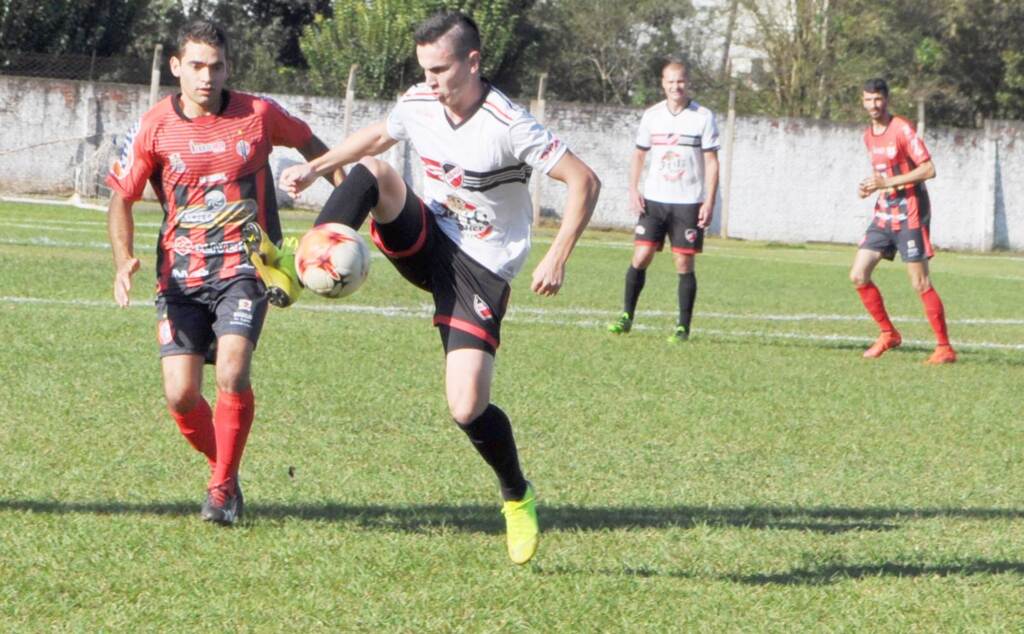 Vitória garante CRM ou Aliança na semifinal do estadual