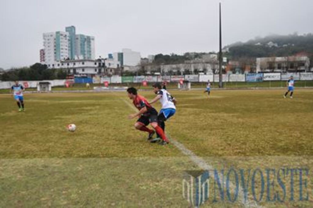 Em placar apertado, CRM de Maravilha bate Dionísio