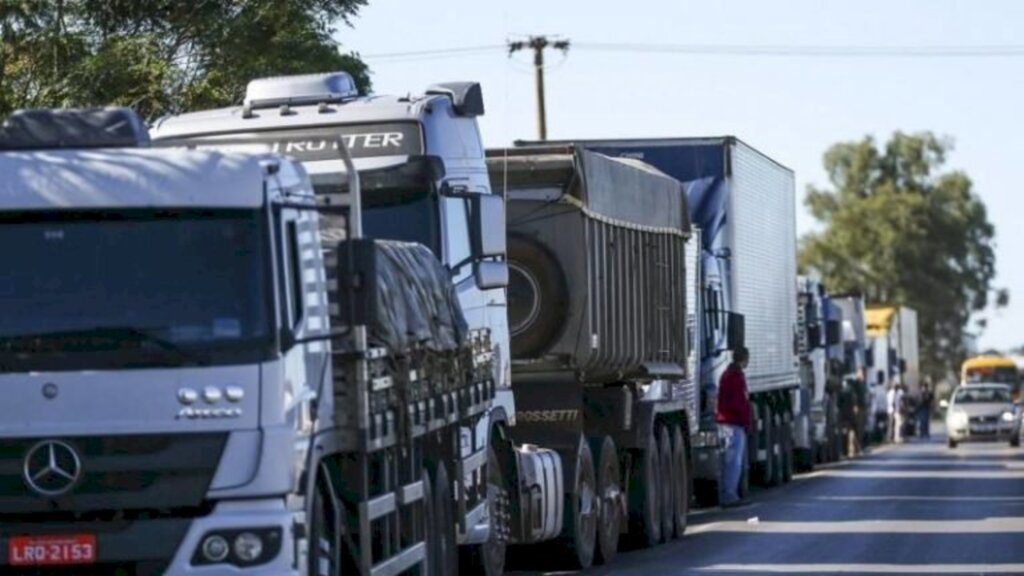 Prazo para adesão ao MEI Caminhoneiro termina no dia 31 de março