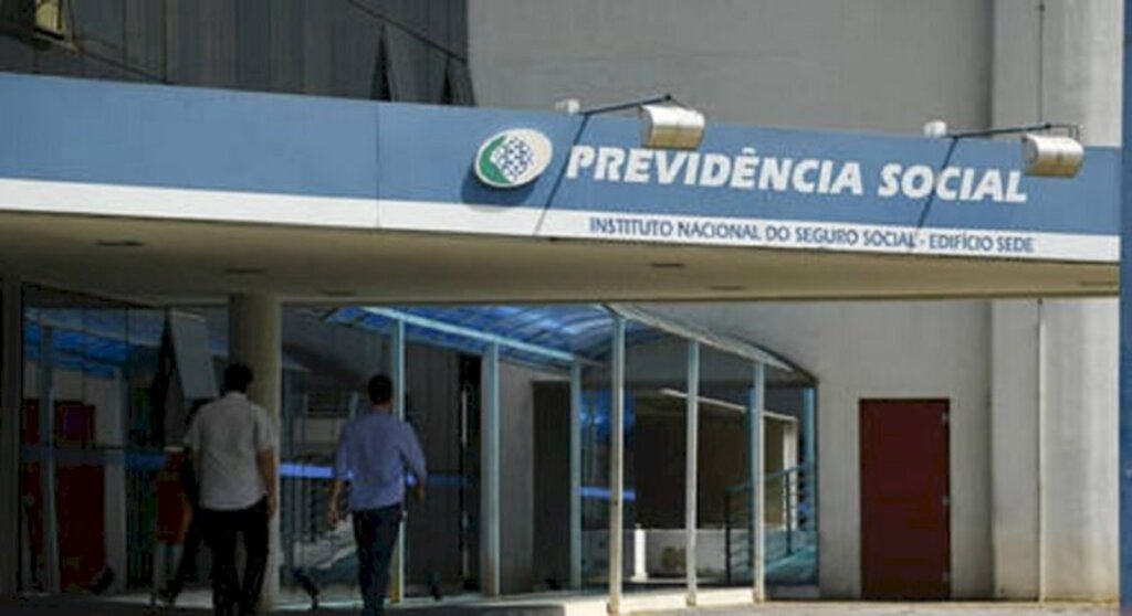 Por Covid-19, INSS suspende temporariamente perícias médicas para revisão de benefícios