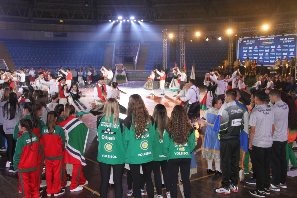 Dança marca abertura dos Joguinhos em Blumenau