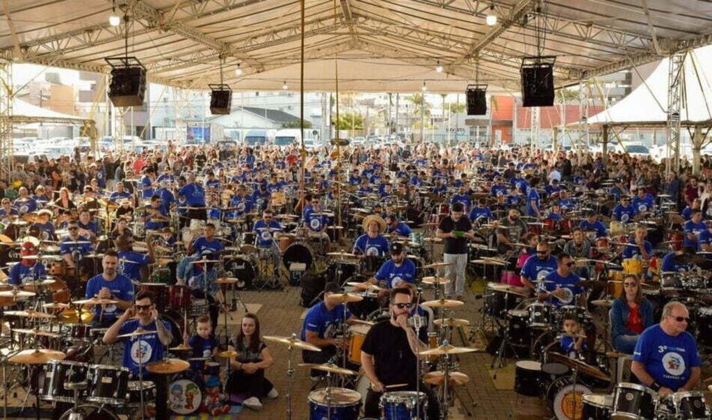 Mais de 500 bateristas participam do 4º Tubateras neste domingo