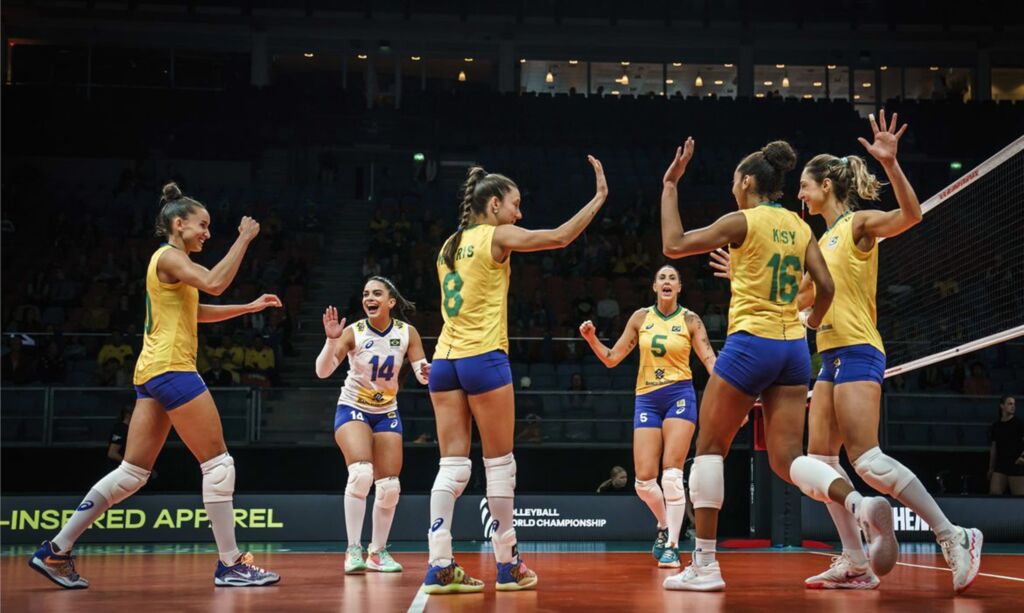 Brasil bate Colômbia e avança à 2ª fase do Mundial de Vôlei Feminino