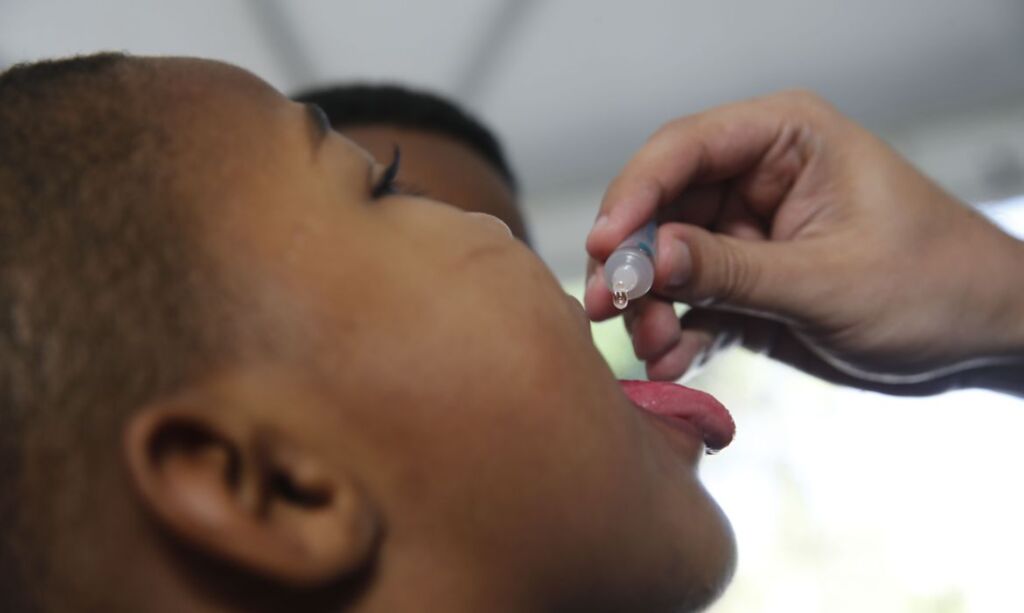 Foto Fernando Frazão - Campanha de vacinação contra a pólio termina hoje