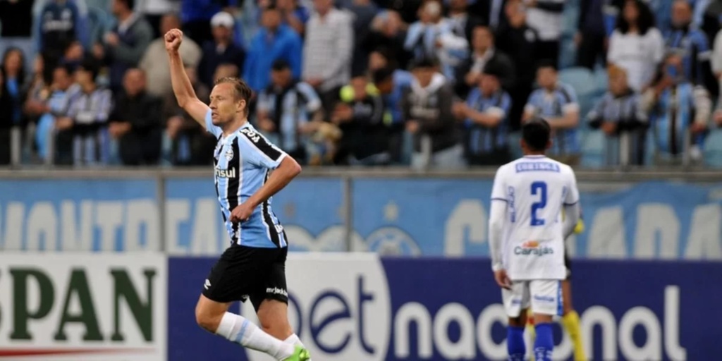 Grêmio vence CSA na Arena e abre contagem regressiva para voltar à Série A