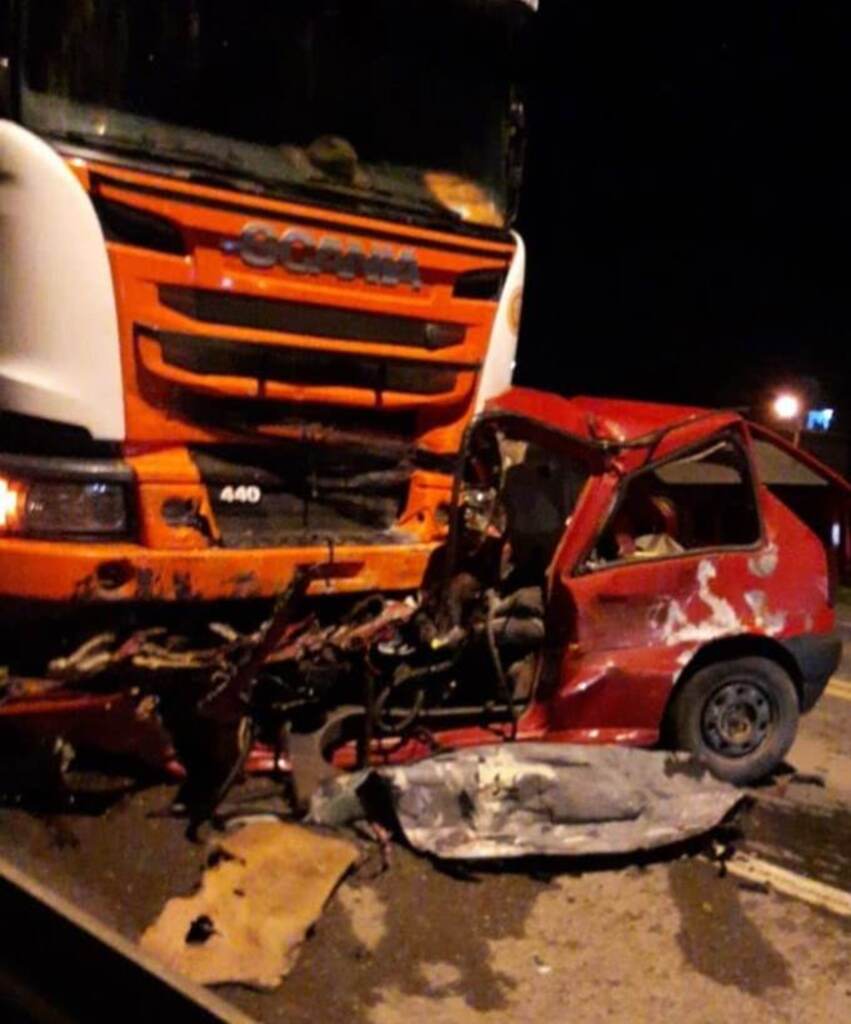 Acidente envolveu dois caminhões com placas de Otacílio Costa na BR 116