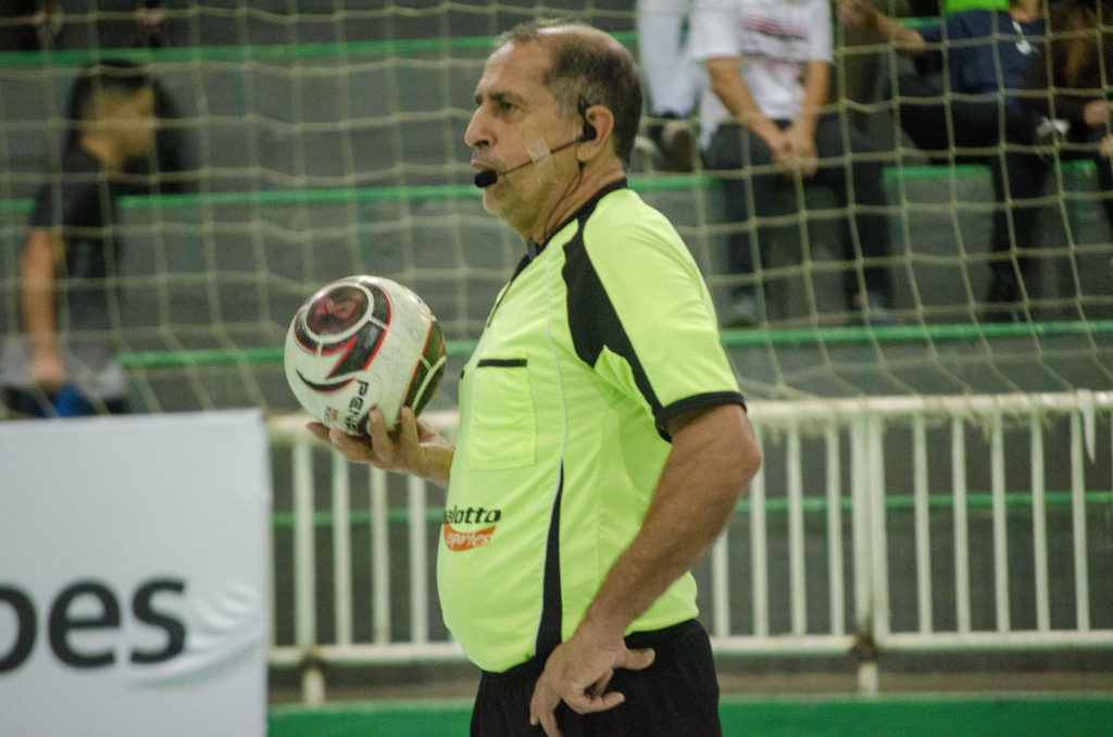 Três jogos de futsal na agenda