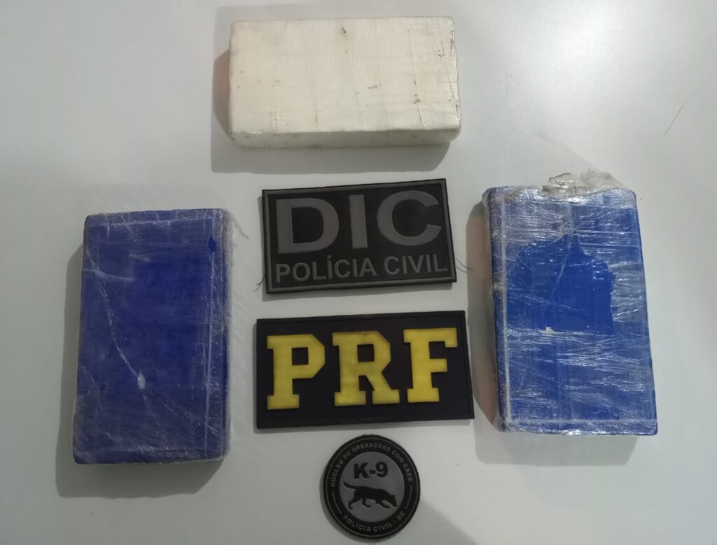 Operação policial resulta na apreensão de mais de 3 quilos de pasta base de cocaína