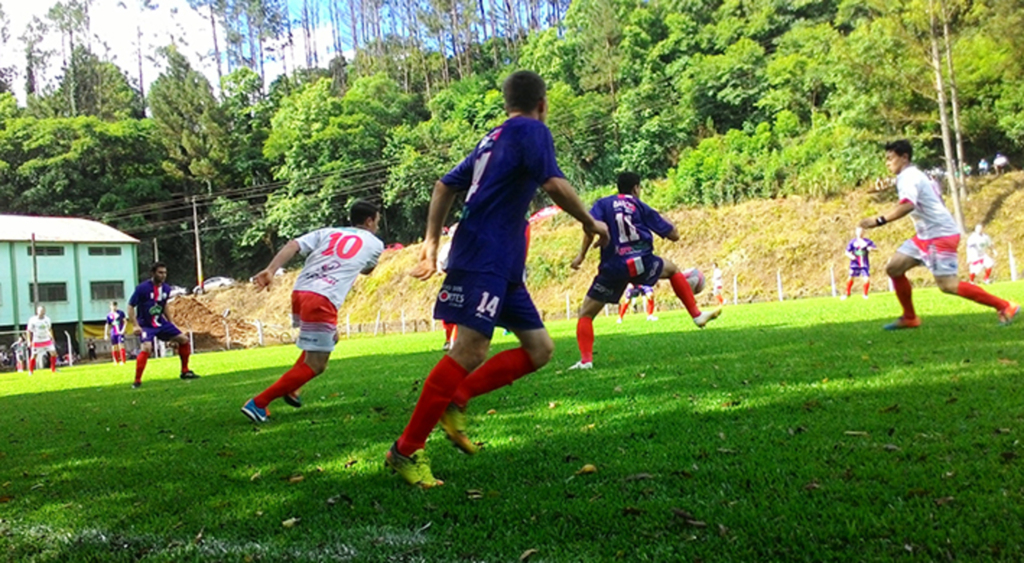  - Equipe de Canhada Grande goleou a CME de Xavantina e garantiu vaga na final