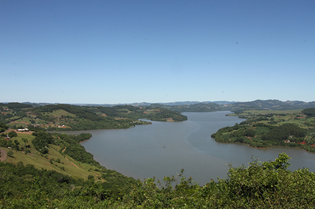  - Lago da Usina Hidrelétrica Itá é um dos grandes atrativos da região