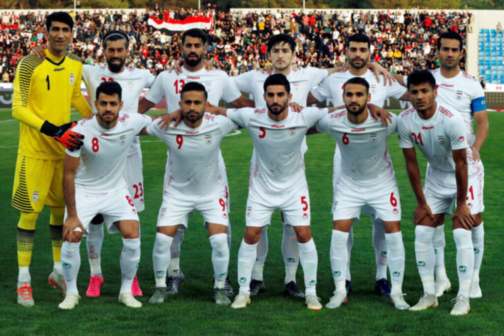 Atletas do Irã pedem à Fifa  exclusão do país da Copa do Mundo