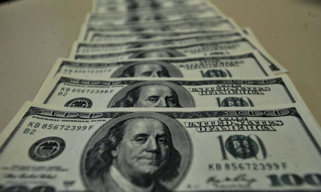 Dólar sobe para R$ 5,09 com preocupações sobre China