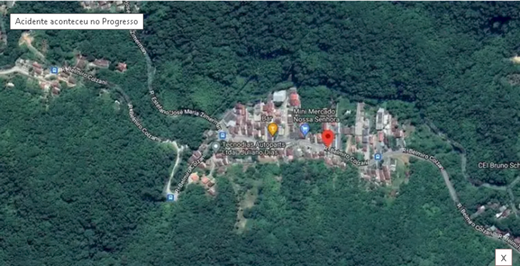 Caminhão do Exército cai de ribanceira de 20 metros em Blumenau