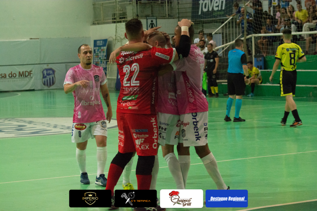 Futsal SL goleia Florianópolis Futsal