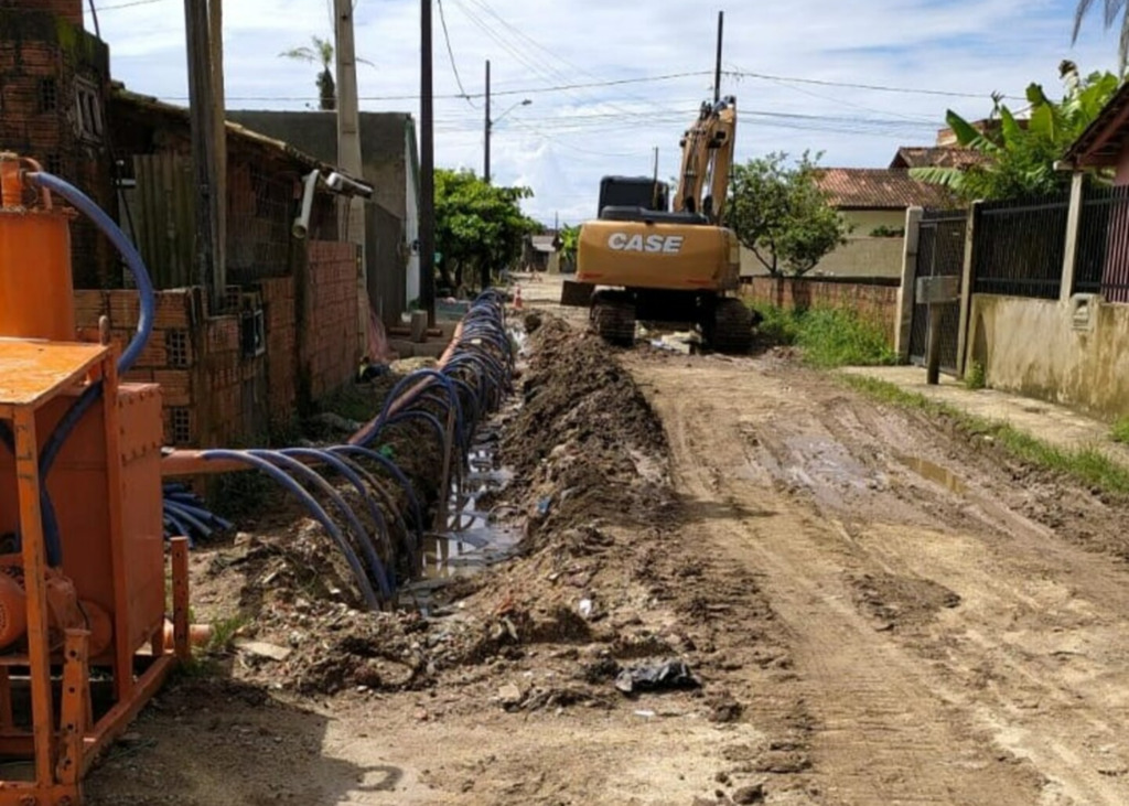 Falta de infraestrutura de saneamento é uma das principais vilãs da poluição dos oceanos no Brasil