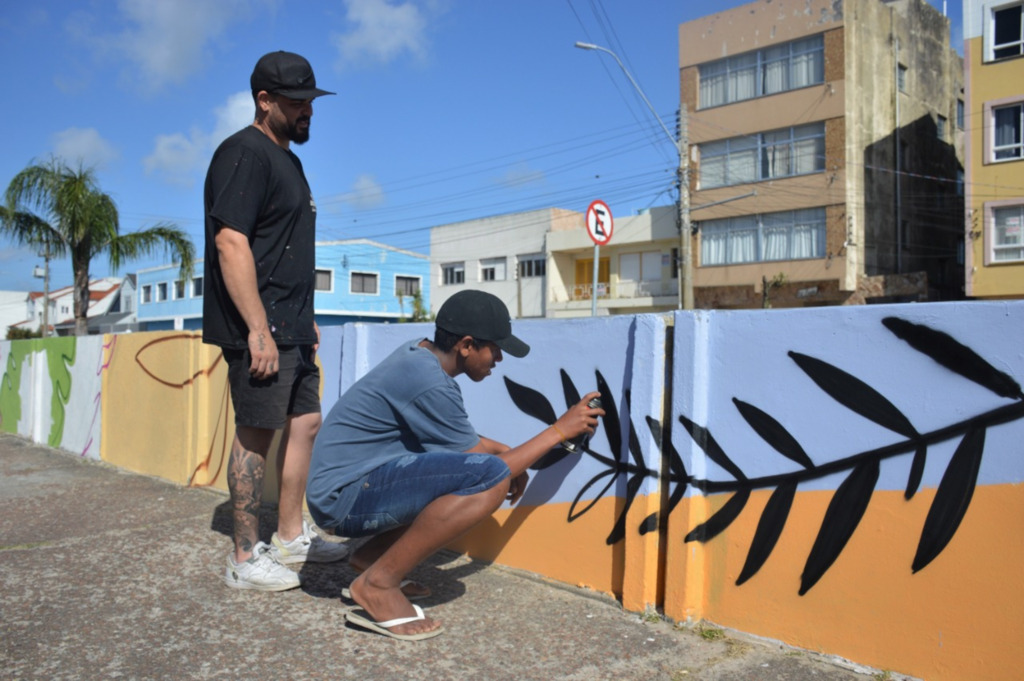 Foto: divulgação - Artista ensinou técnicas a oito jovens