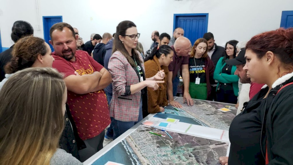 Revisão do Plano Municipal de Saneamento Básico e Gestão Integrada de Resíduos Sólidos: Moradores do lado norte participam de reunião de trabalho