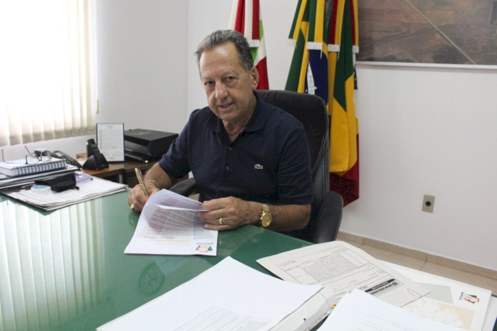 MARACAJÁ - Prefeito sanciona leis que concedem descontos no IPTU e Refis