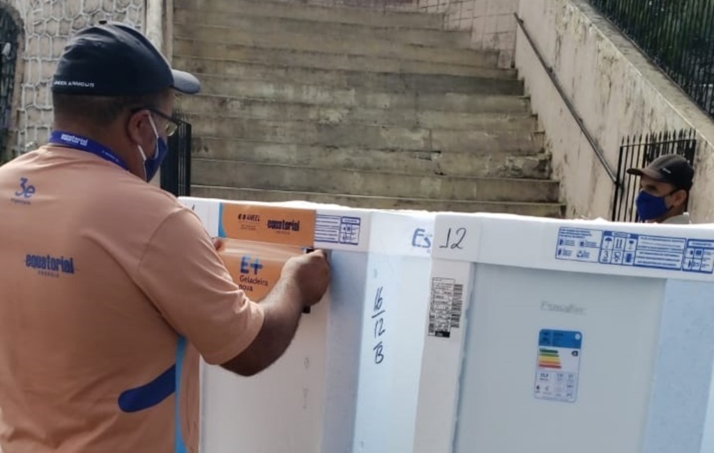 CEEE Equatorial sorteia geladeiras novas em Piratini