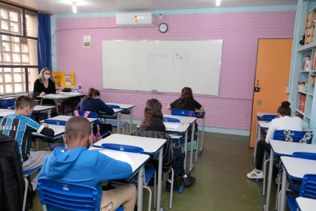 Sistema de Avaliação do Rendimento Escolar do RS inclui redes municipais