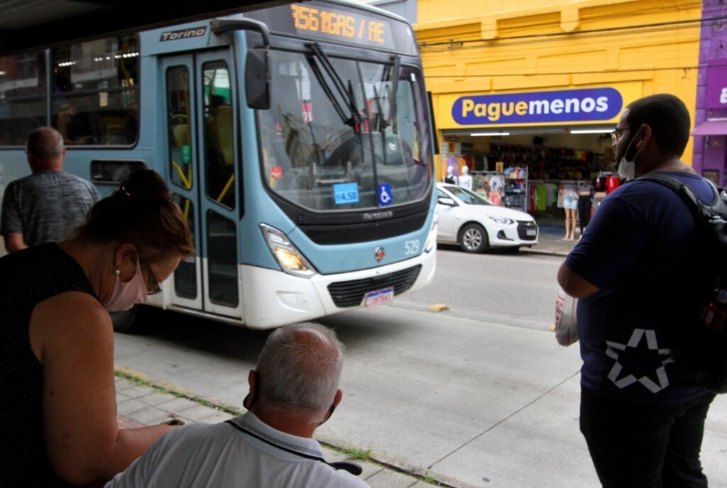 Desfiles de cavalarianos vão alterar trajetos de ônibus