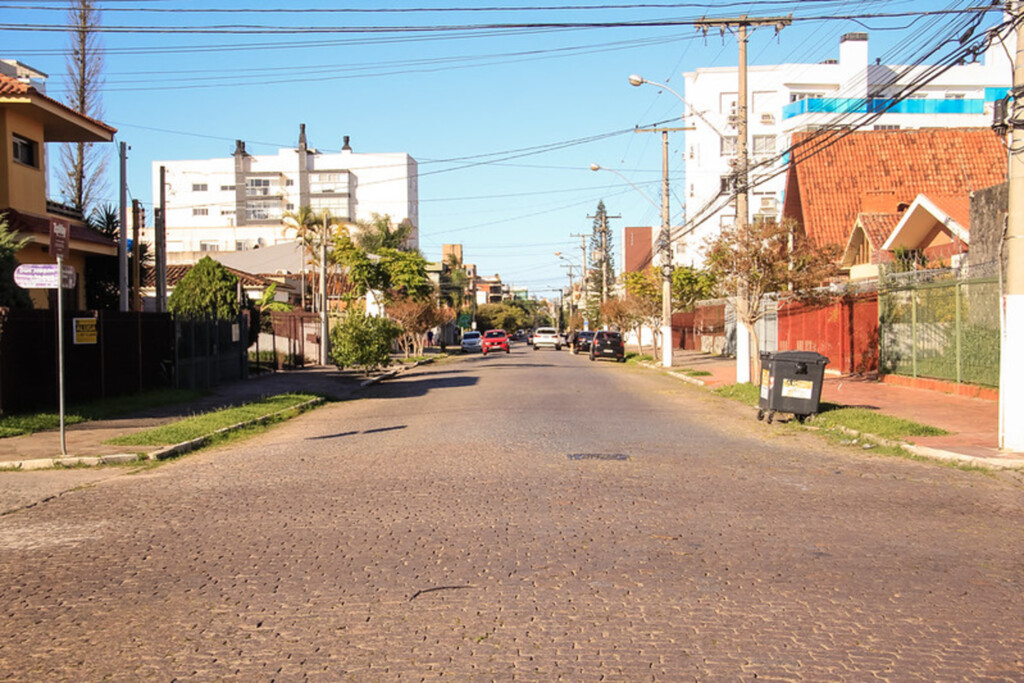 Trecho da Gonçalves Chaves adota trânsito em mão única