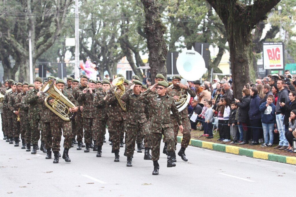 Feriado será de desfile cívico em Pelotas