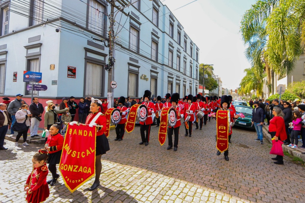 Banda do Gonzaga aniversaria com retorno às ruas