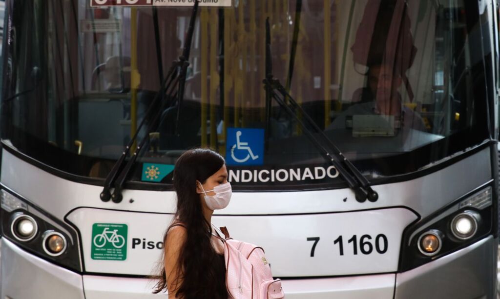 Uso de máscaras deixa de ser obrigatório na UFPel