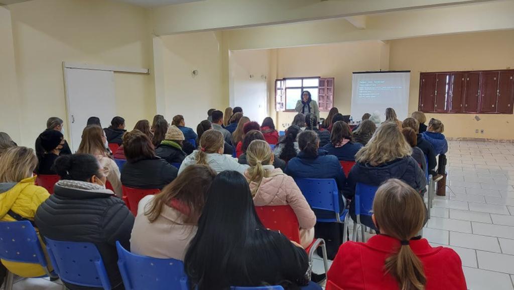 Formação sobre relações étnico-raciais em Arroio do Padre