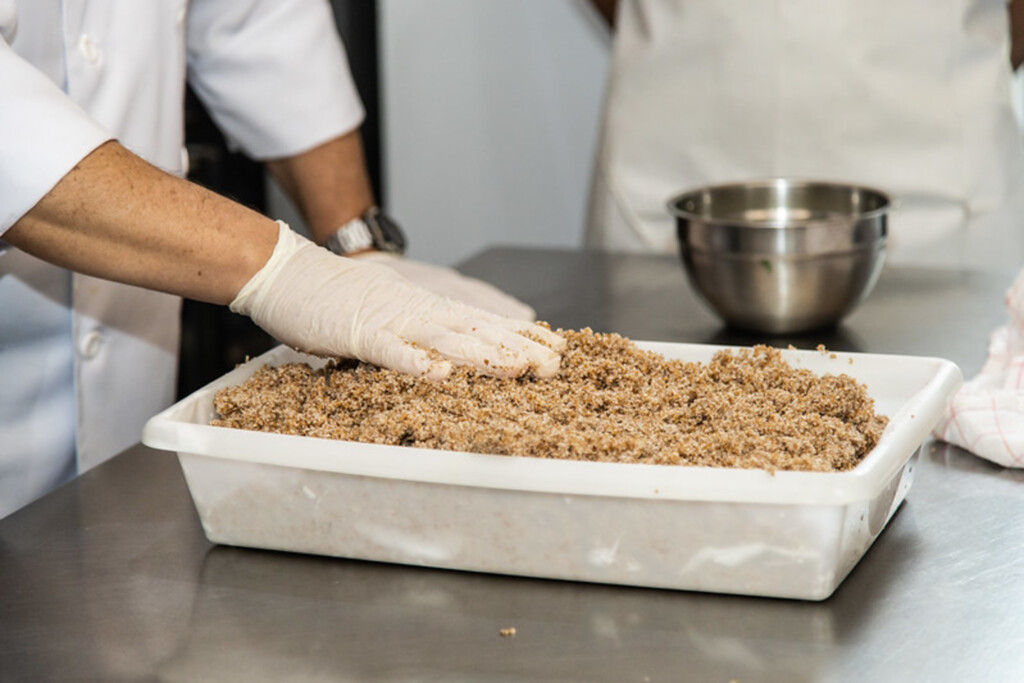 Recuperandos da Apac participam de oficina de produção de alimentos