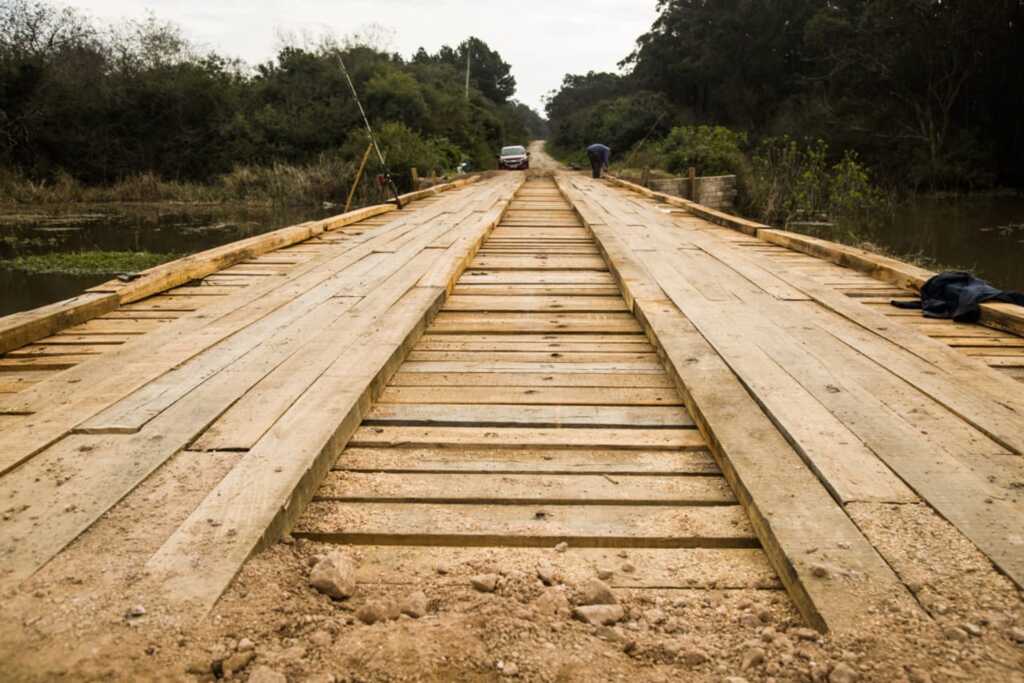 Prefeitura conclui a ponte nova da Barragem