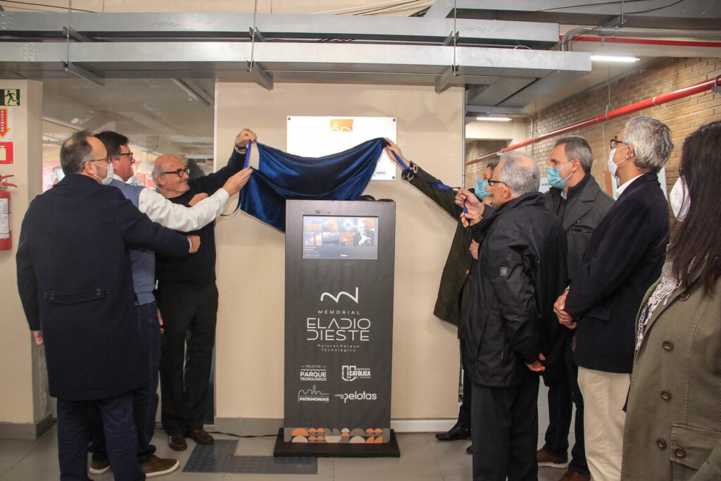 Parque Tecnológico inaugura Memorial Eládio Dieste