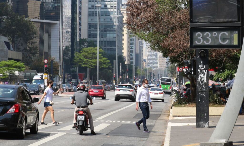 Brasil tem 20,1 mil novos casos e 94 óbitos em 24 horas