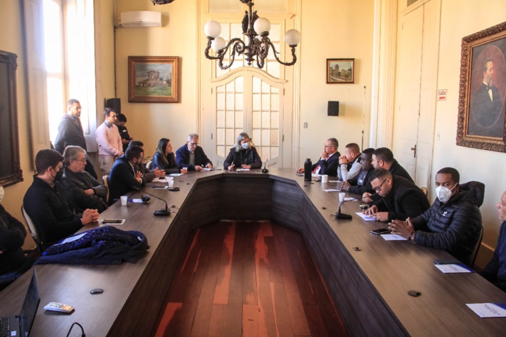 Município inclui vereadores no debate sobre marco do saneamento