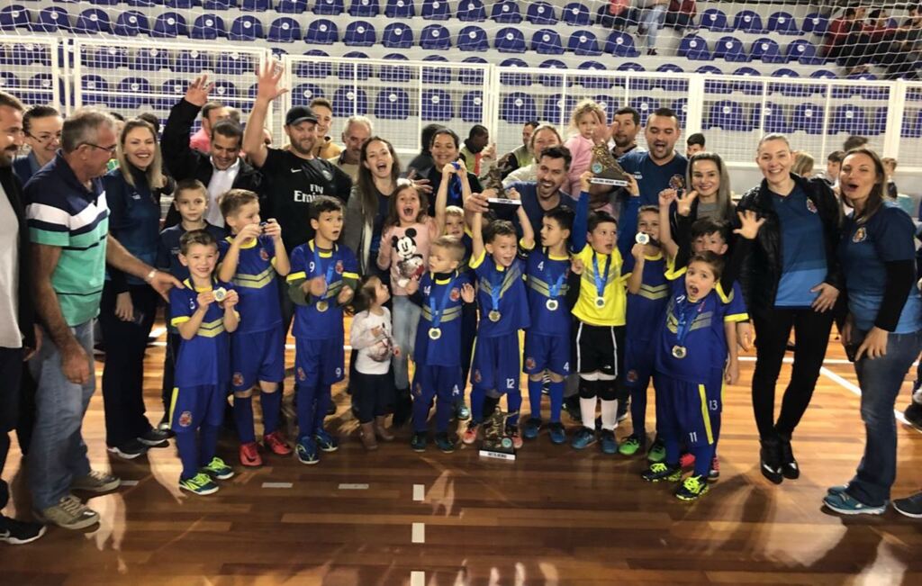 CME Taió Sub-7 é campeã invicta da 1ª Copa Agronômica de Futsal