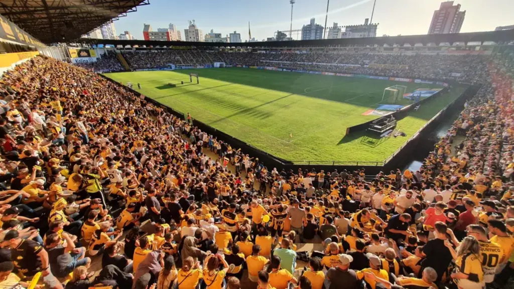  - Estádio Heriberto Hülse virou ponto forte do Tigre na temporada — Foto: Divulgação/Criciúma