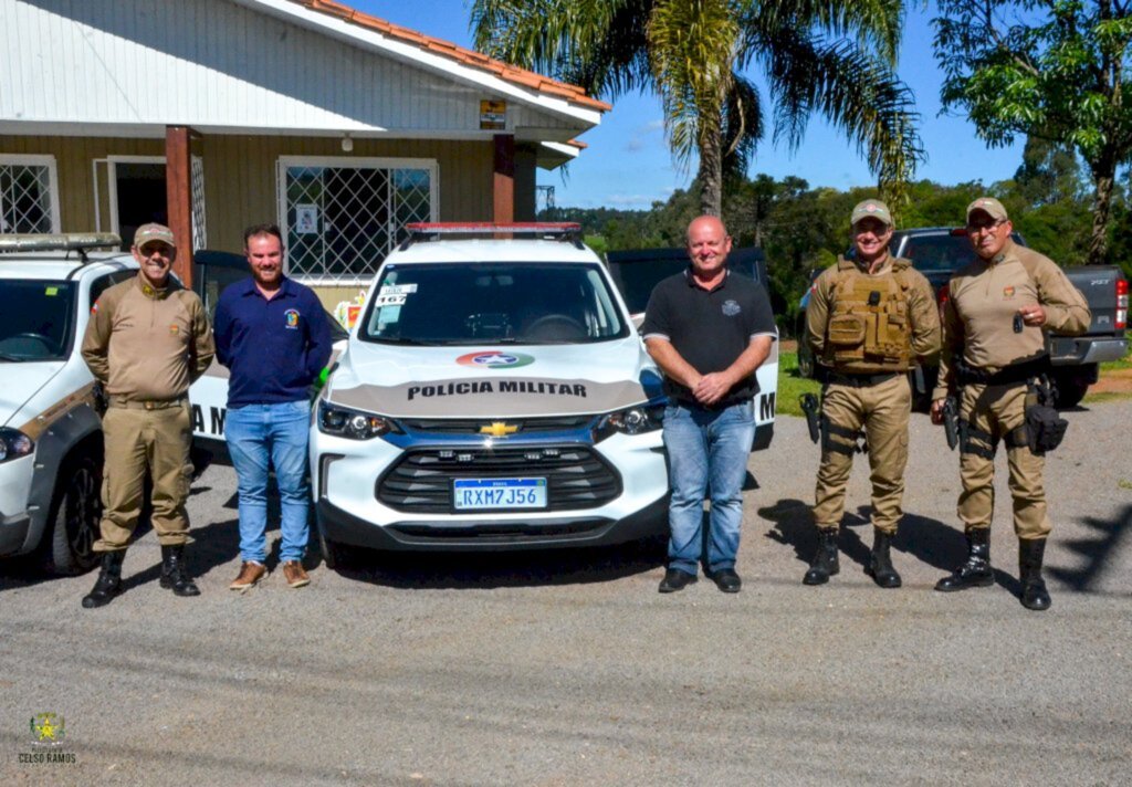 Entrega de viatura policial  para o quartel da Polícia Militar  de Celso Ramos