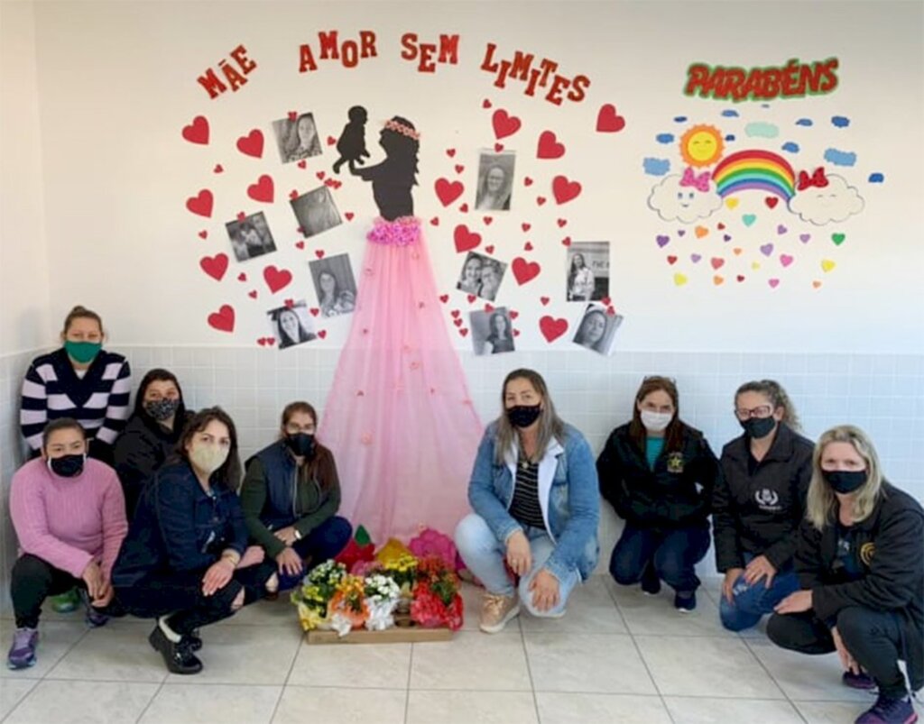 Em Cerro Negro, equipe do Núcleo Municipal Constâncio José da Silva realiza homenagem ao Dia das Mães