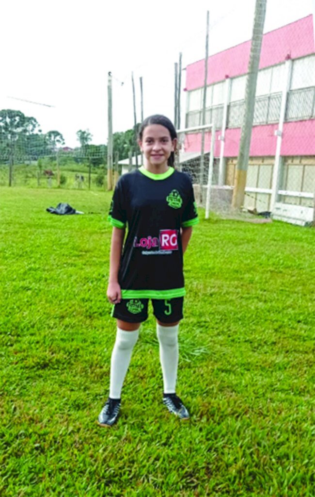 Da Paraíba para Anita Garibaldi em busca do sonho no futebol feminino